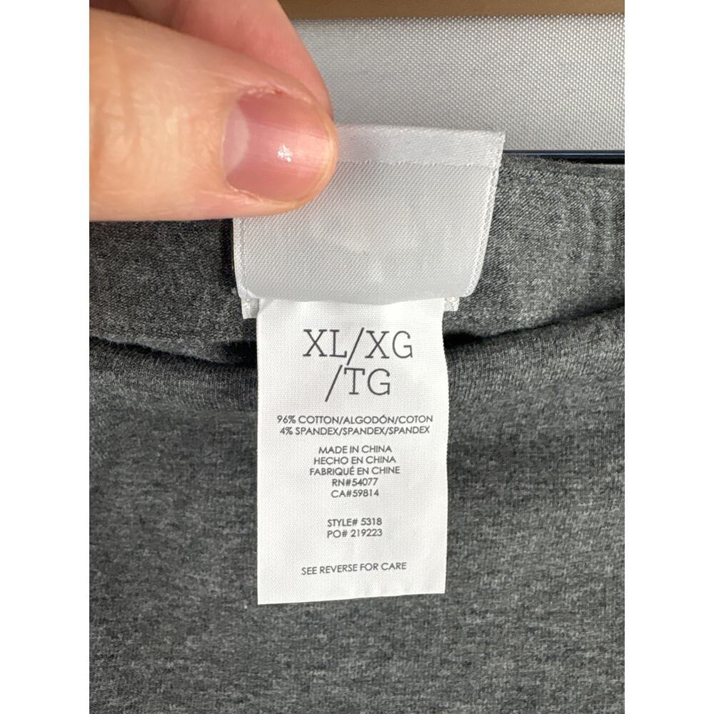 Women’s Cabi XL Gray Cropped Leggings w/ Attached Skirt - Picture 6 of 6